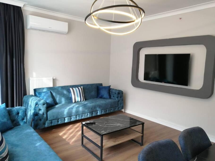 Sisli Apartment, 2 Bedrooms, 250 M Metro, New Modern Residence اسطنبول المظهر الخارجي الصورة